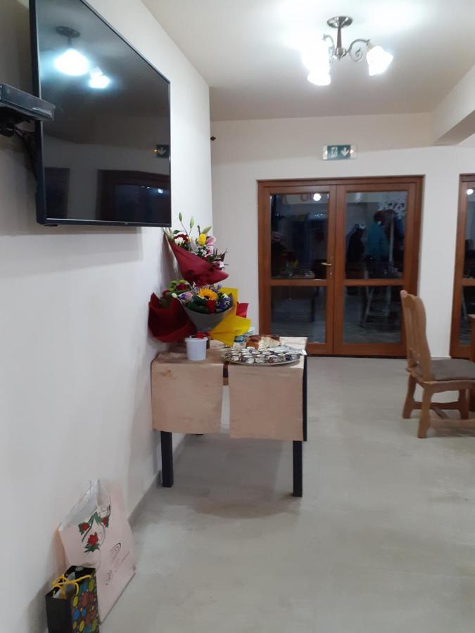 Pensiunea Bradul Dealu Stefanitei ภายนอก รูปภาพ